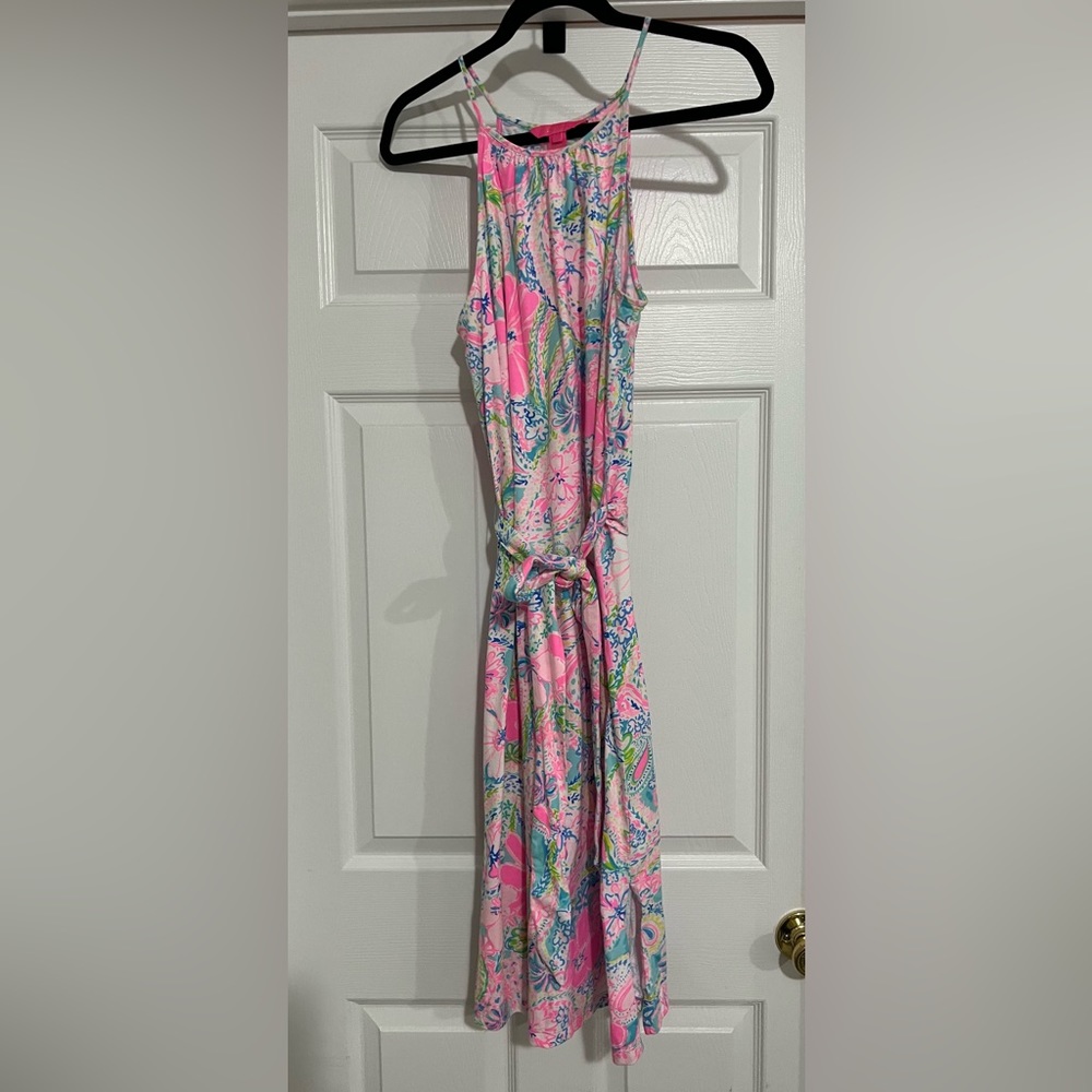 In EUC Lilly Pulitzer Mabry MIDI Dress.